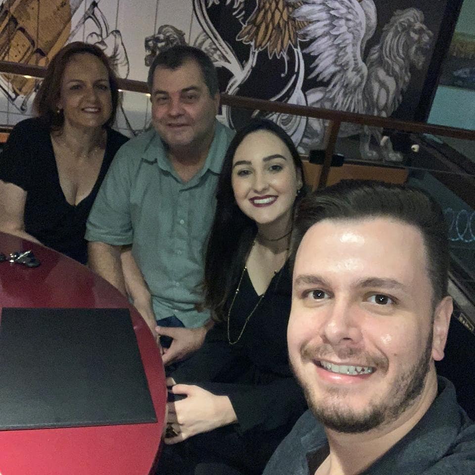 Amantini_Pref's tweet photo. Obrigado à minha família e aos amigos pelo excelente aniversário que tive neste sábado, dia 5. Estou muito feliz e tbém desejo muita saúde e paz a todos que lembraram da minha data especial. #GratidãoEterna https://t.co/OWyUNVDteD