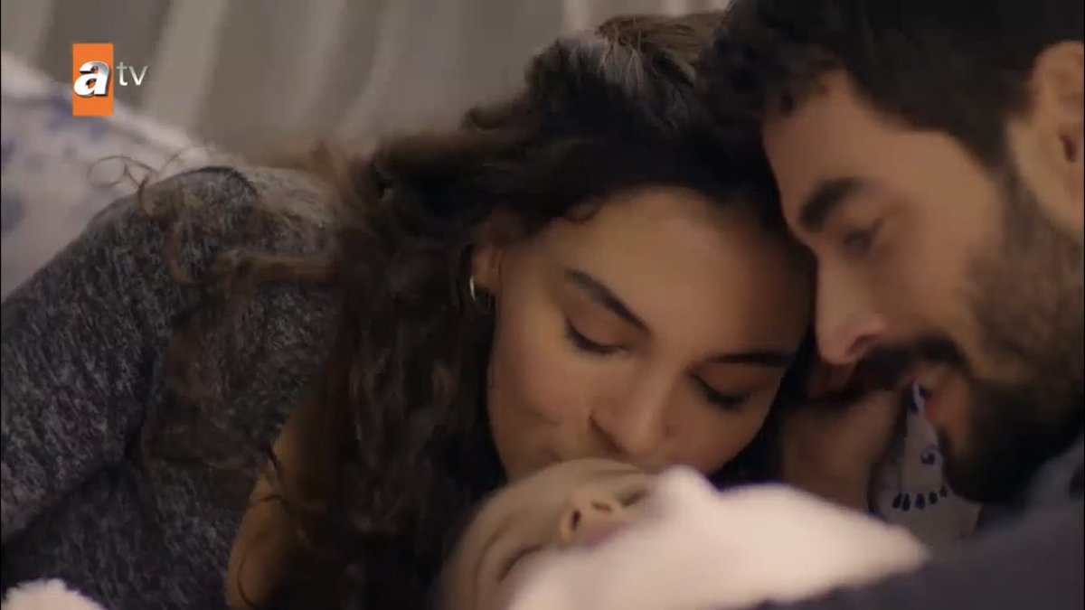 the wholesomeness this scene exudes i have peace in my heart i have it now  #Hercai  #ReyMir