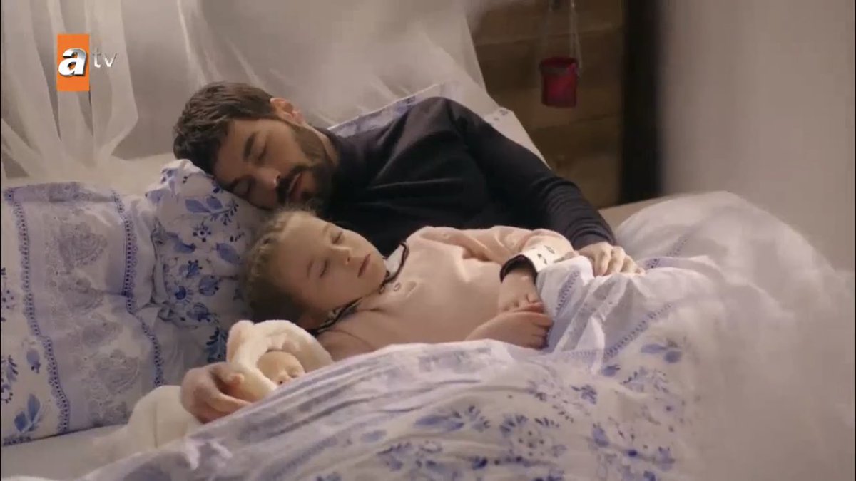 reyyan looking at the scene right in front of her and then at her belly like “i got a good one to be your dad, my baby”  #Hercai  #ReyMir