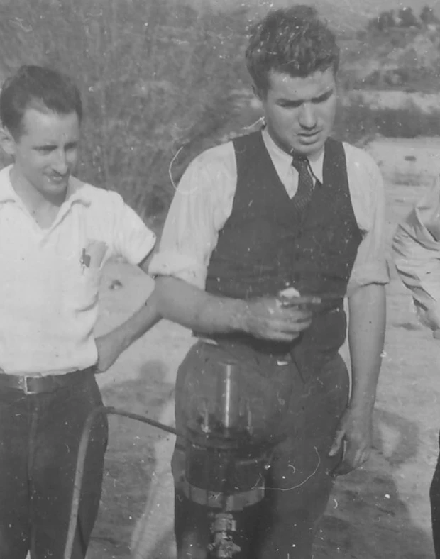 What Qian and Malina didn't know is that their close assocatiate and co-founder of JPL Jack Parsons was secretly informing on them to the FBIFrank Malina (left) and Jack Parsons (right) in 1936