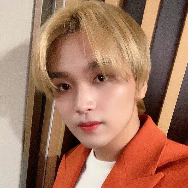 Haechan//dm?skuy tweet media