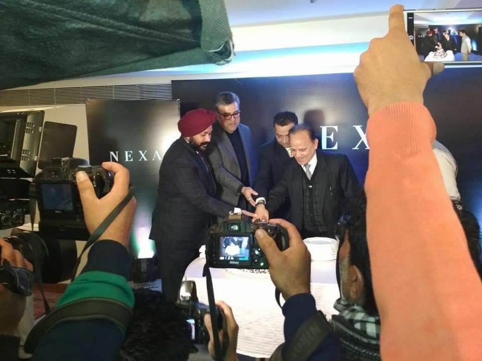 DanishReshi_'s tweet photo. Big Ignis Day Celebrated On 6th December 2017. When NEXA has introduced Premium Hatchback #IGNIS
To the indian market. 
@NexaExperience @Maruti_Corp 
#JAMKASH #PEAKS https://t.co/Sl0xuovToT