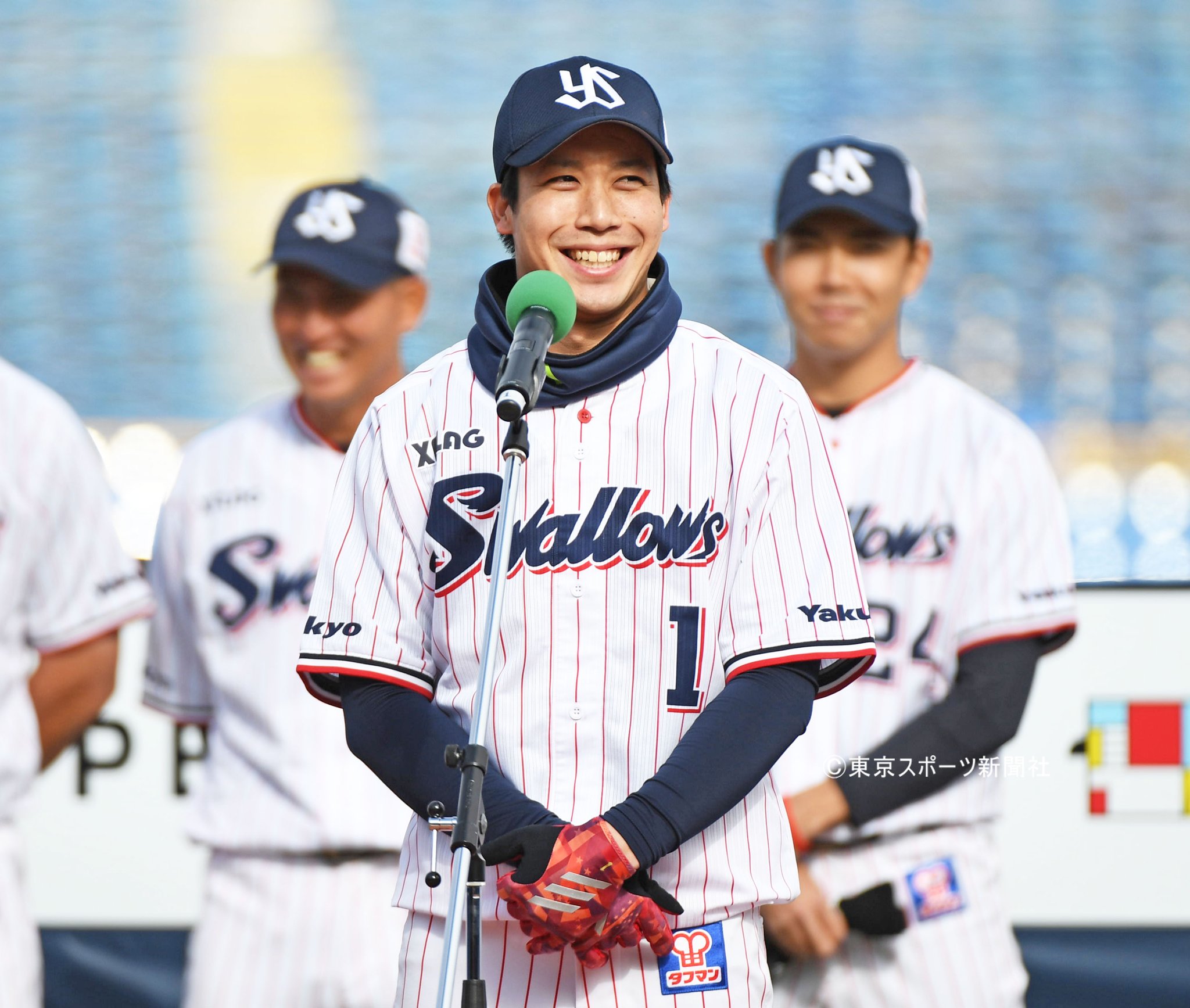 人気のクリスマスアイテムがいっぱい 15年ヤクルトスワローズ壁掛けポスターカレンダー山田哲人ファン必見 小川泰弘 雄平 中村悠平 バレンティン 石川雅規 川端慎吾 畠山和洋 Emergencyvetclinicofmagee Com