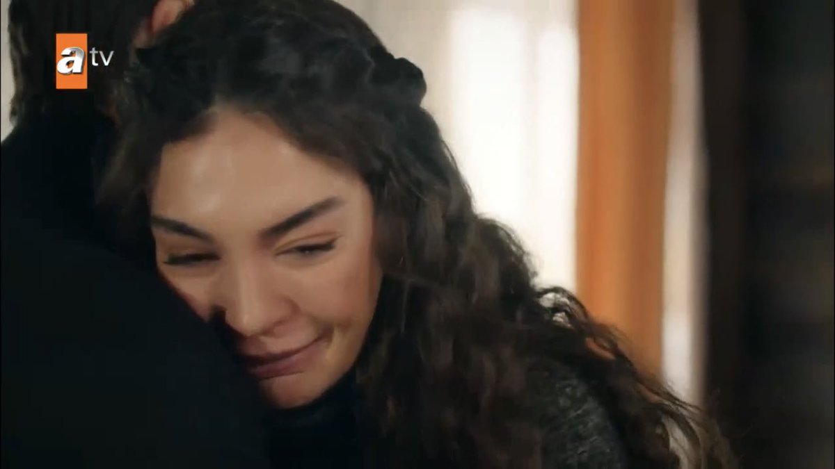 i wanna hug her  #Hercai  #ReyMir