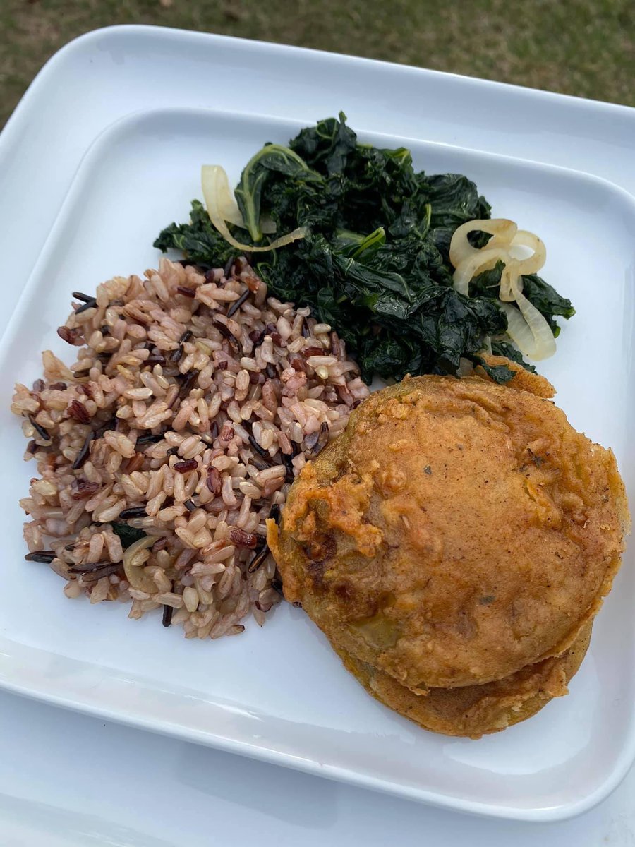 Fried Green tomatoes, wild rice, and kale