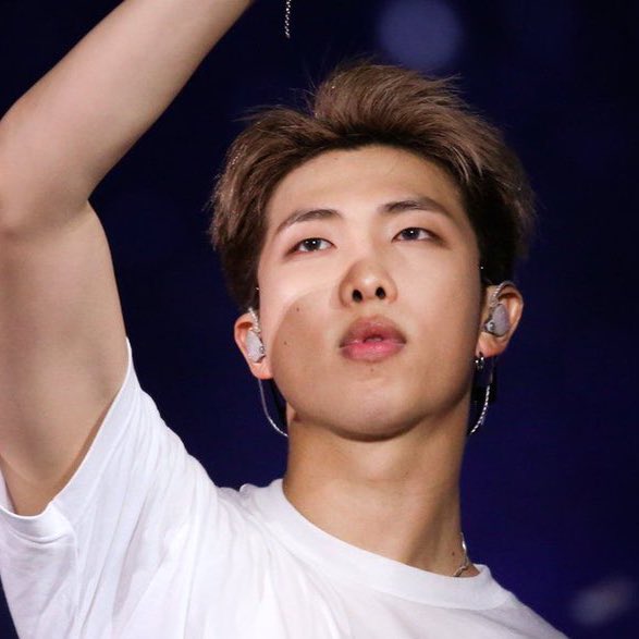 namjoon’s sternocleidomastoid muscle— an informative thread;