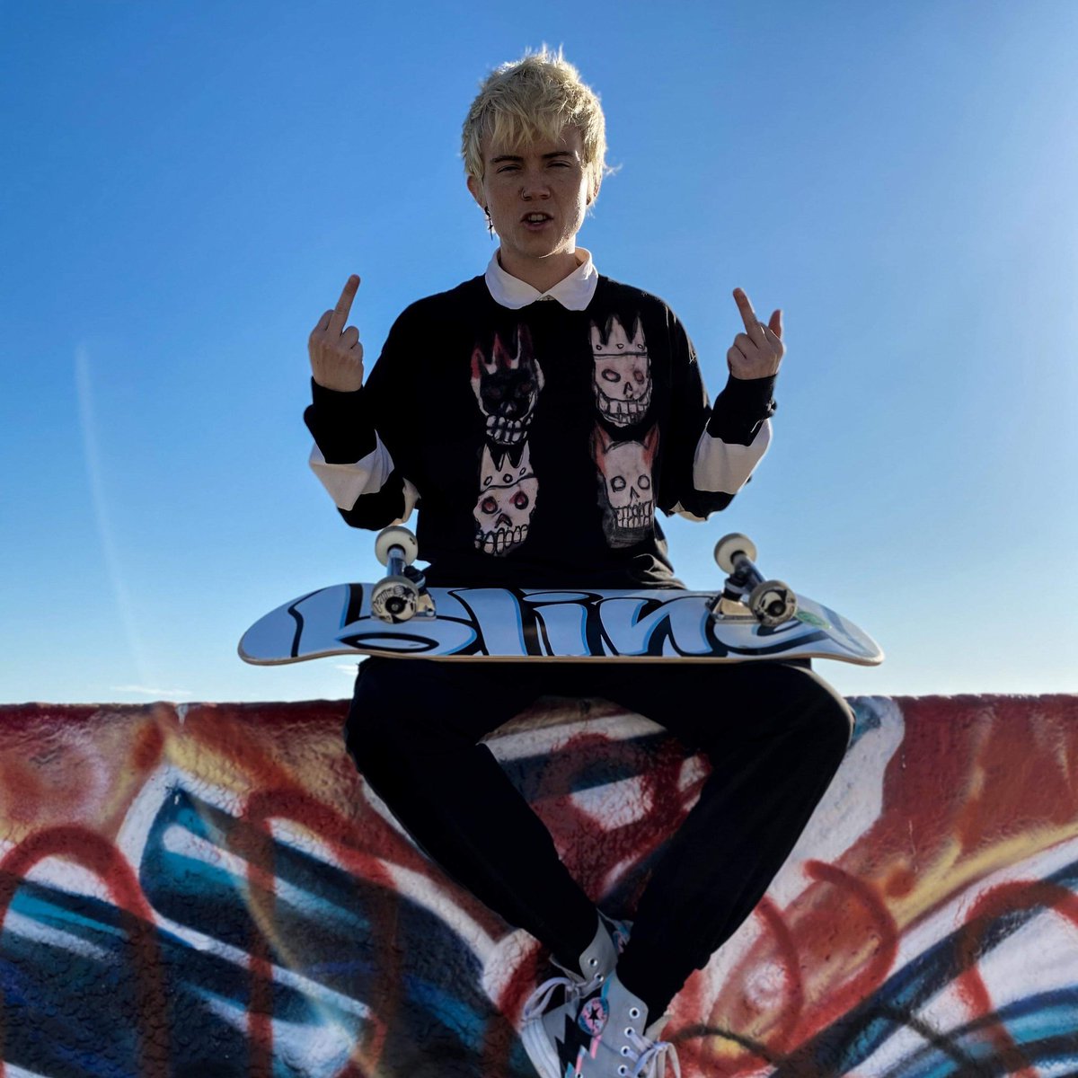 WesSpaulding's tweet photo. Make your loved one more badass this holiday season and get them a shirt by @nitecrawlherart 🤘😈🤘
@blindskate I'll be ur model 😎
#model #skate #skaterboy #darkart #fashion #goth #emo #punk #grunge #rocker #trans #ftm #transman #lgbt #transmasc #gay #bi #venice #beach #ca https://t.co/TtbplMxtXI