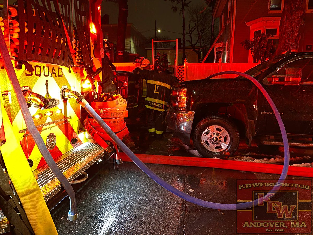 kdwfirephotos's tweet image. Great stop by Lawrence FFs making quick work of a 2nd alarm basement fire at 6 Green St just now. Getting the job done around numerous obstacles, wind &amp;amp; snow/cold rain. Great ladder placement @brahp!! Couple cell phone shots @ctfirephoto @Bfmorty @Sweeney_23 @EagleTribJill #1DC