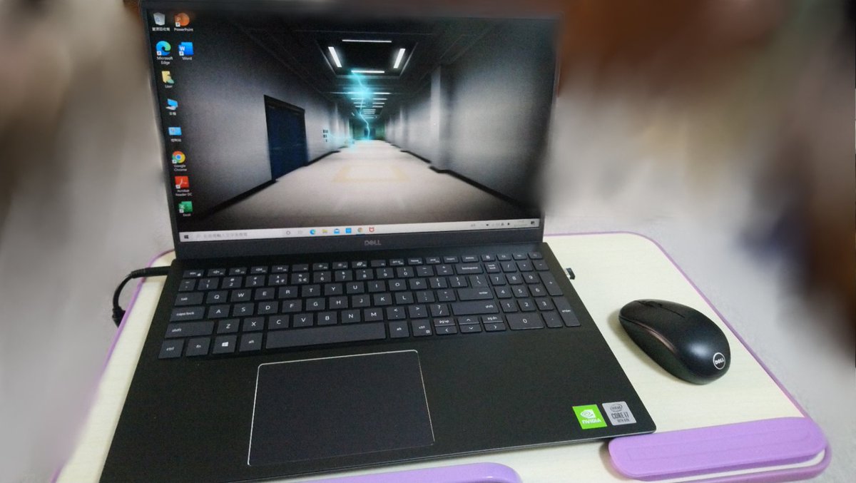 ハムーじ 大量のr2 D2画像たちの中から探し出しましたww ありがとうございます