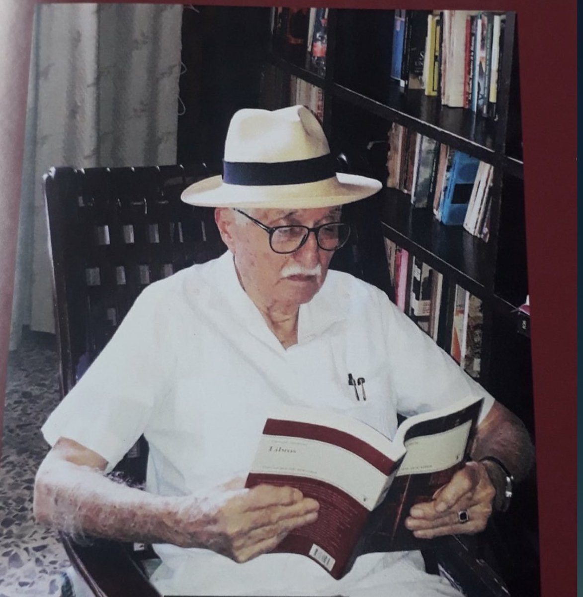adan_augusto's tweet photo. Hace unas horas falleció mi padre Payambé López Falconi, Abogado y Notario Público, nos deja su ejemplo de hombre generoso y padre excepcional. ¡Descansa en Paz! https://t.co/pZNPpRXmH9