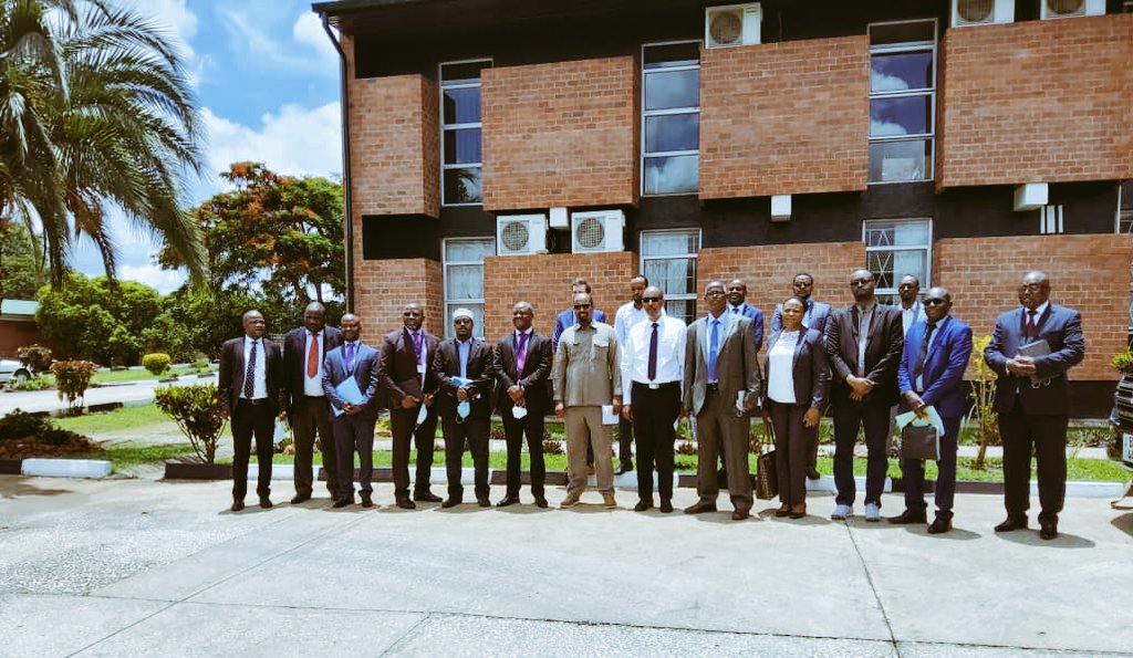 alihwarsame's tweet photo. Leaving #Lusaka 🇿🇲 after week of wonderful training tour of senior &amp; technical staff of #Puntland #Office of #Auditor #General &amp; #Public #Accounts #Committee. We were well received by the active #Somali community who have been in #Zambia over long time being very active citizen. https://t.co/PepjrZLICA