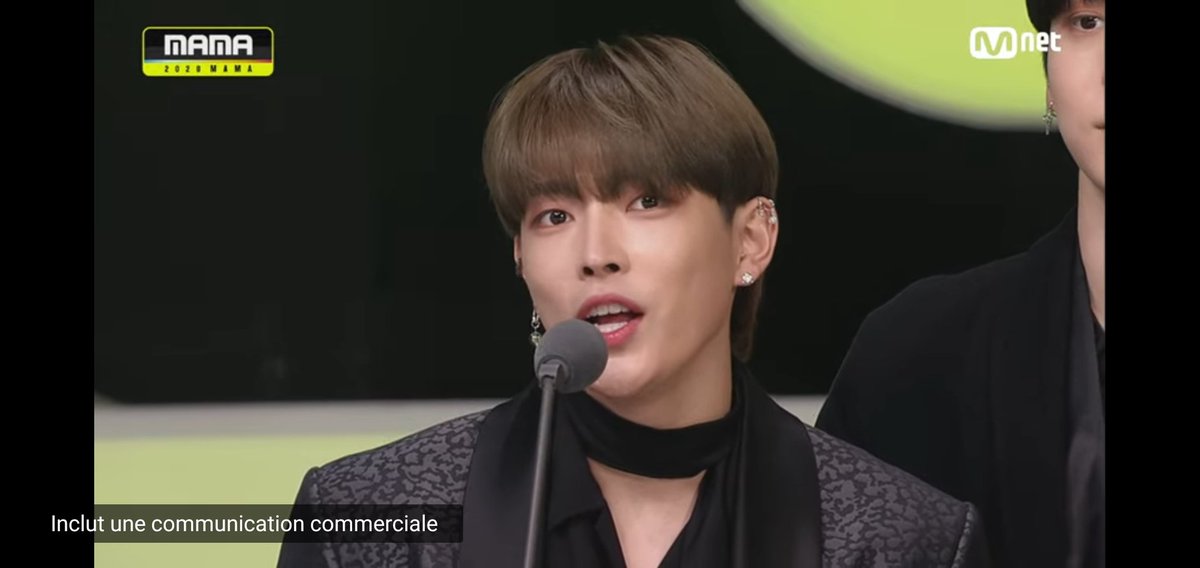 mingiteez1117's tweet photo. Je suis trop fière d'eux ❤ ils méritent vraiment ce trophée 
#ATEEZxMAMA https://t.co/ujefEnHGXh