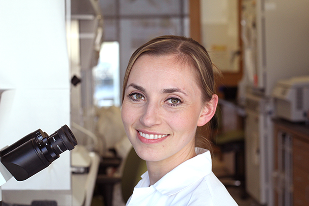  #LabRetrospective. Dr Kim Staats, a career dedicated to Amyotrophic lateral sclerosis. After a post-doc with us, she moved on to  @UCLA for  #ALS  #genetics, and is now an expert consultant for biotech working on  #neurodegeneration https://pubmed.ncbi.nlm.nih.gov/26112382/&nbsp;