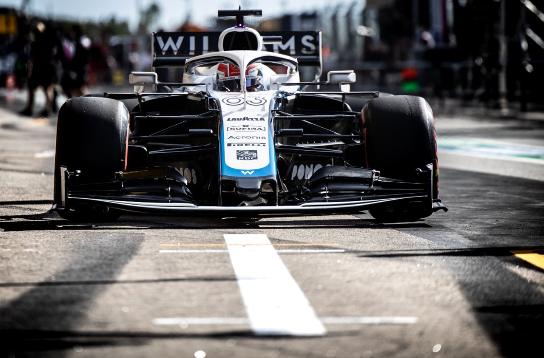 LifeFitnessUK's tweet photo. We have reached the penultimate race for the 2020 #F1 season at the #SakhirGP
Wishing the best of luck for the whole @williamsf1 team today!
Share a screenshot of your 3.5km run and #RunTheRaceTrack for #Williams prizes! https://t.co/vdEVB8sFNM
