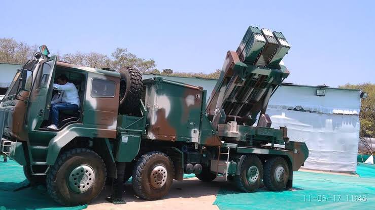 TheAvenger82's tweet image. The indigenous Quick Reaction Surface to Air Missile (#QRSAM) developed by #DRDO is expected to complete user trials in the next 6 months and be ready for production next year. Currently it’s 90% indigenous and will be made into 99% indigenous in coming years.