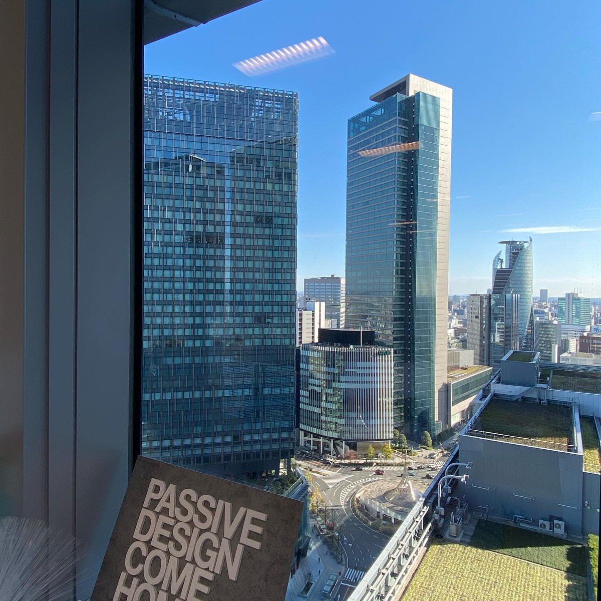 PassiveComeHome's tweet photo. オフィス���っ越しをしました。
とは言え同じJPタワー内の同じフロアです。
部屋がうんと広くなり、見える景色も最高です!!

#パッシブデザイン #passivedesigncomehome https://t.co/FtuLRxhL01