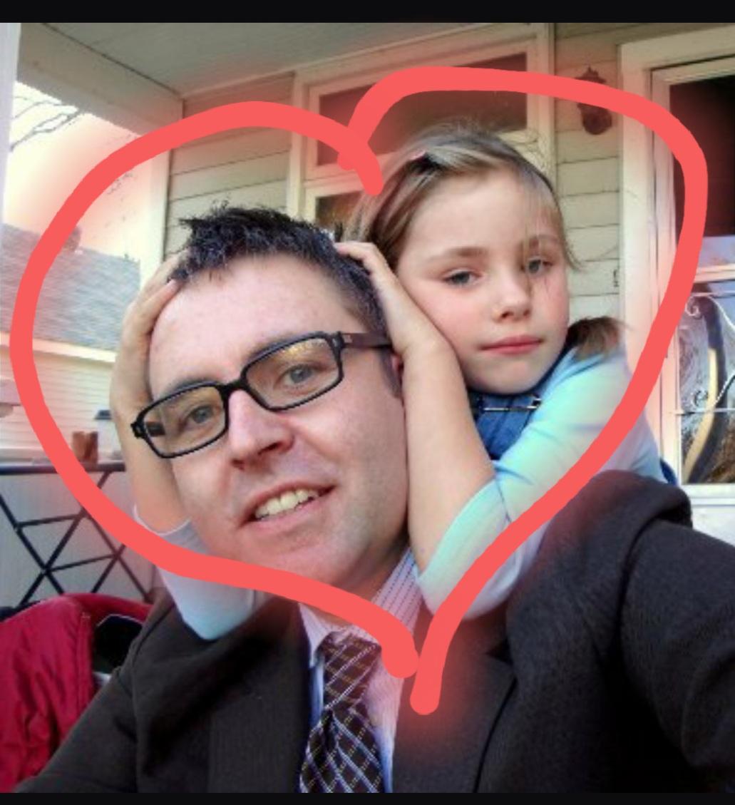 JenLief's tweet image. This is me hugging you both.