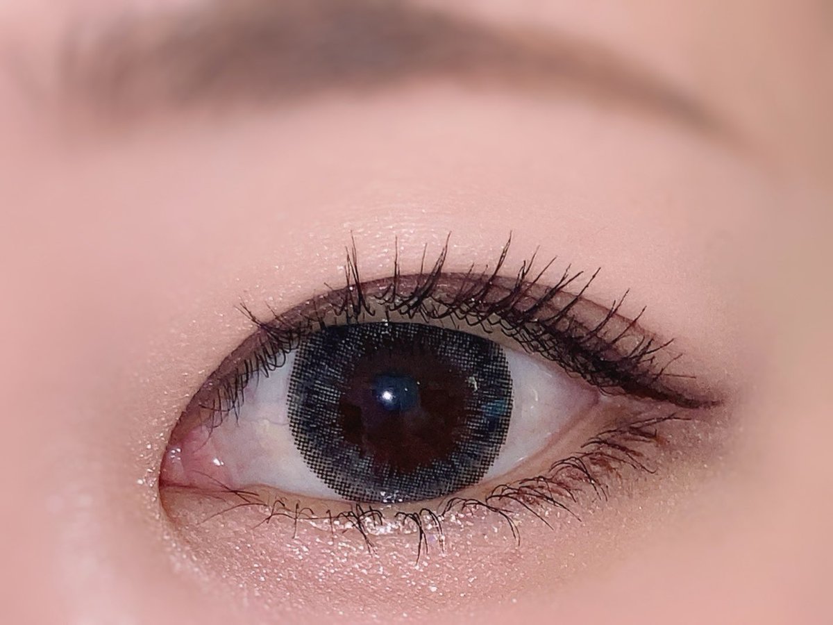 まる V Twitter 今日 トムフォードのセダクティブローズ リップはヴィセアヴァンのリップスティックの12とメディア 色忘れた くすみ 色苦手だから当たり前に今日顔色泥だけどくすみ可愛いからつけたくなるよね 笑