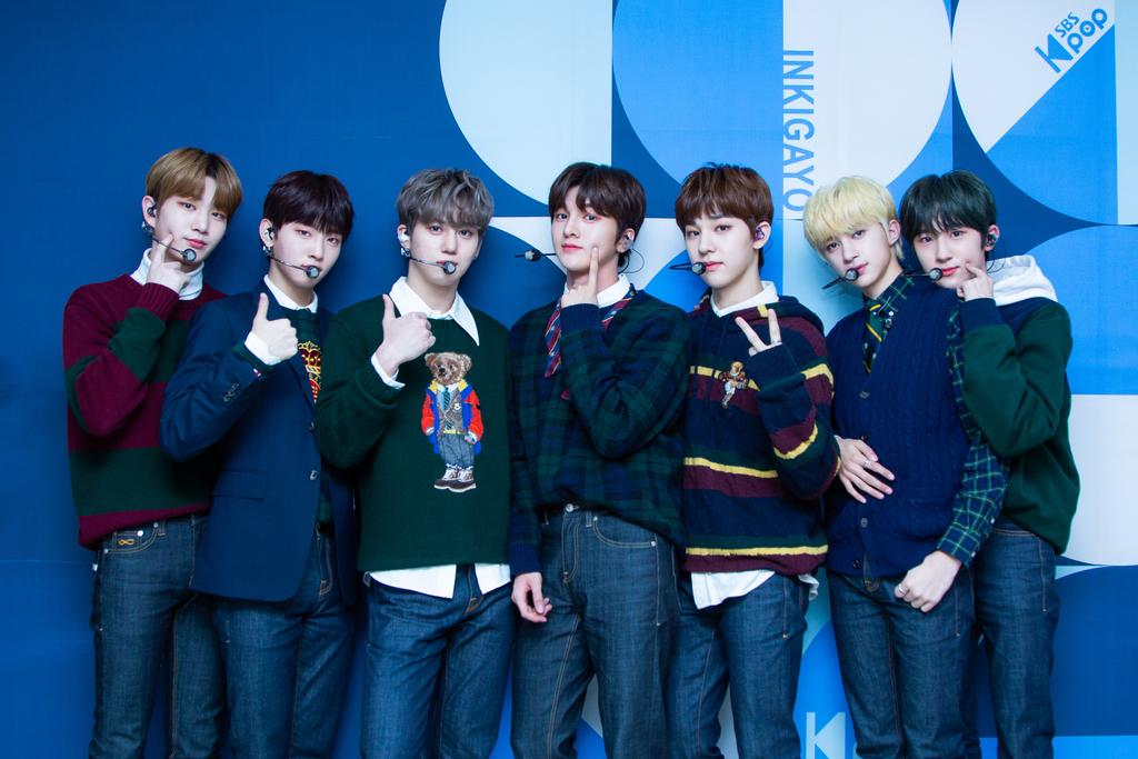 kpop_sbs's tweet photo. [🕊]행복인가 

드리핀 팬 여러분!!!!!!!!!!!!!
잠시 후 오후 3시 30분📺
#인기가요 에서 만나요👋 

@drippin #드리핀 #DRIPPIN #Overdrive https://t.co/uuLWbtuWlg