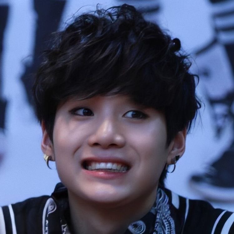 how to make your Twitter black; a needed thread 