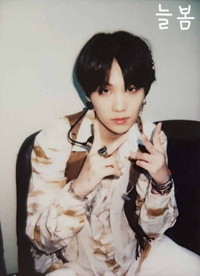 how to make your Twitter black; a needed thread 