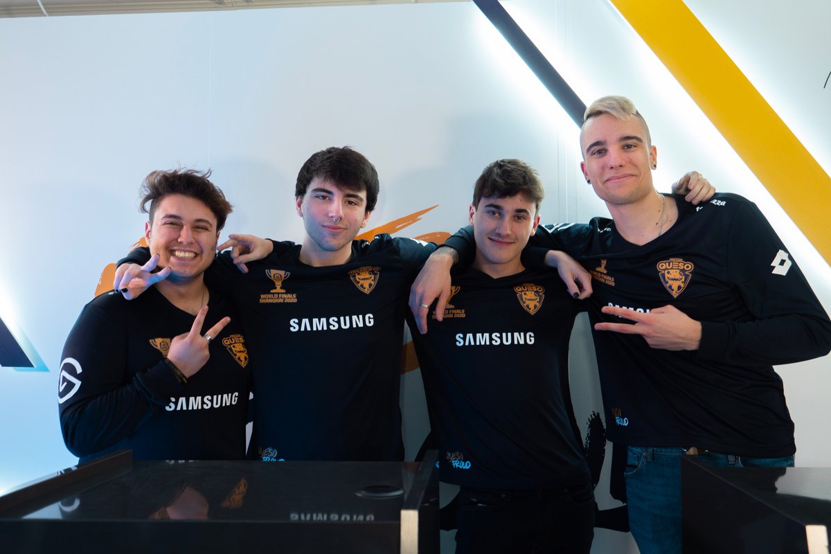 Tengo sueño. Tengo frío. Me duelen los ojos. Pero merece la pena. Nos vemos en la final #TQWorlds #QuesoProud 🧀