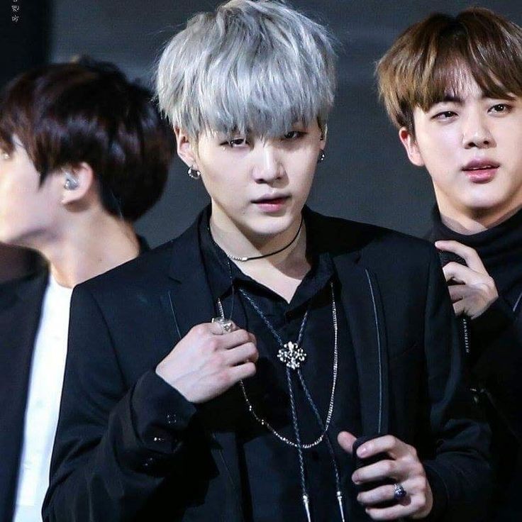 how to make your Twitter black; a needed thread 