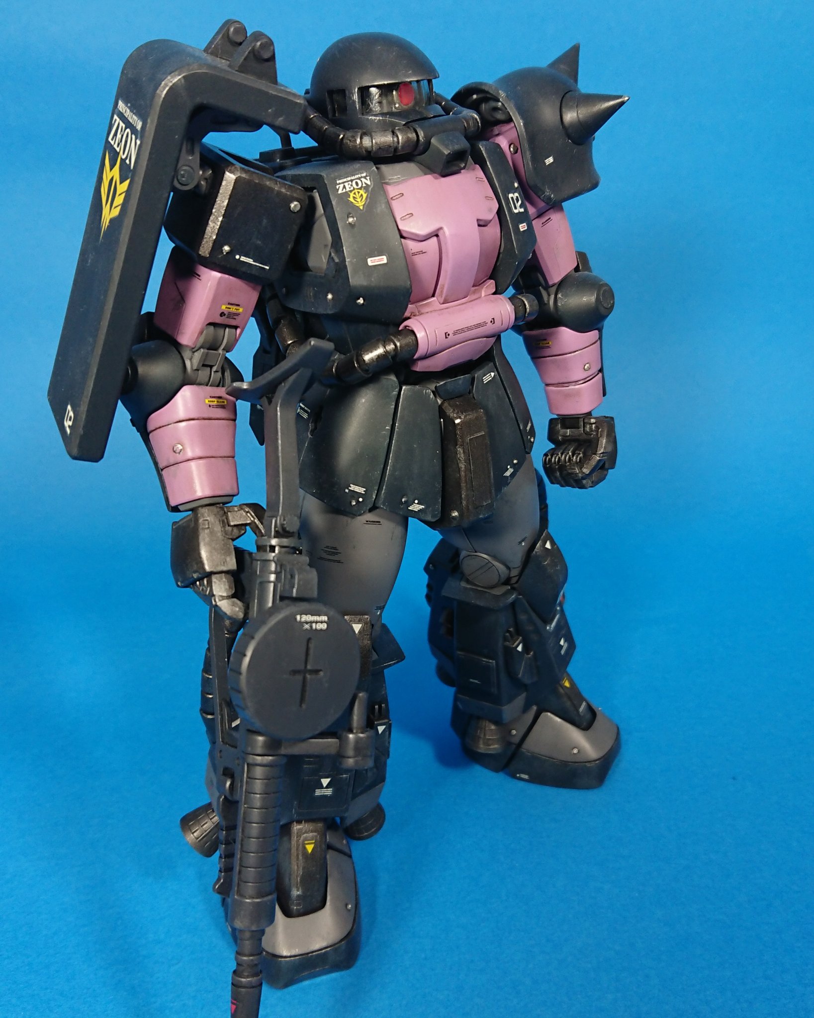 Funairii Mg 黒い三連星ザク Ver 2 0 旧キットの説明書であった塗装見本のカラーリングで塗装しました 模型博覧会 T Co Okgebhcdjk Twitter