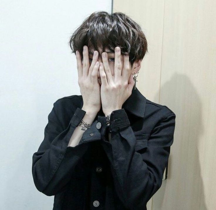 how to make your Twitter black; a needed thread 