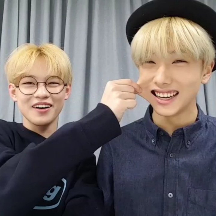 yes this is just a bunch of jichen's photos and gifs threada very important thread indeed