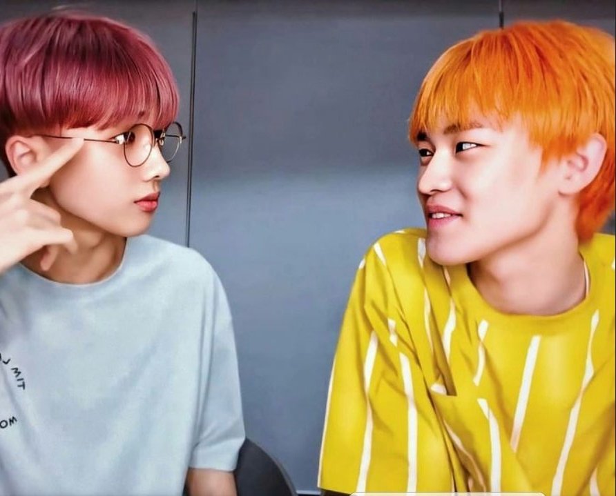 yes this is just a bunch of jichen's photos and gifs threada very important thread indeed