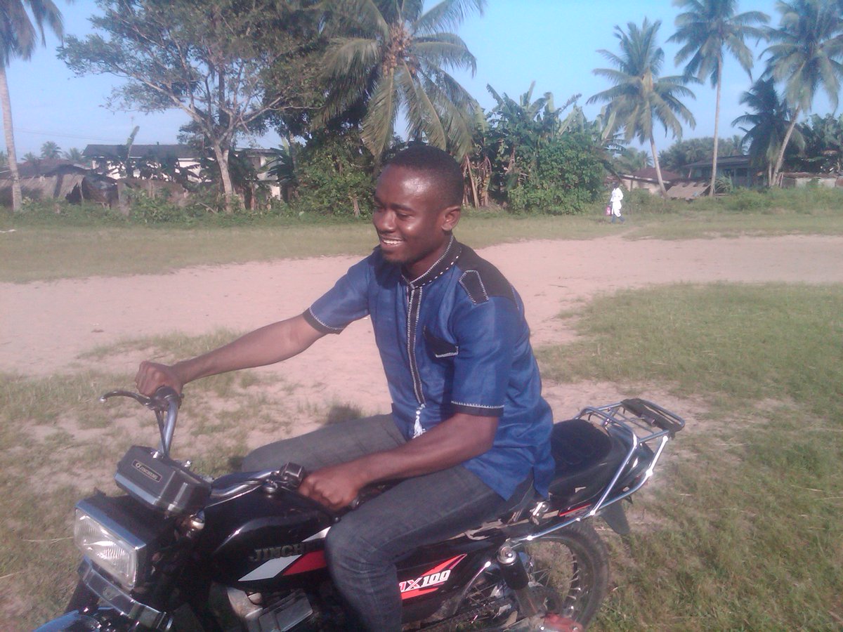 Ifeagbeja's tweet photo. Went through my NYSC picture archive and saw some pictures that brought good memories.

This is one of them. I learnt how to ride a motorbike at some point but I can't ride a bicycle. https://t.co/ko2zEzyvNc