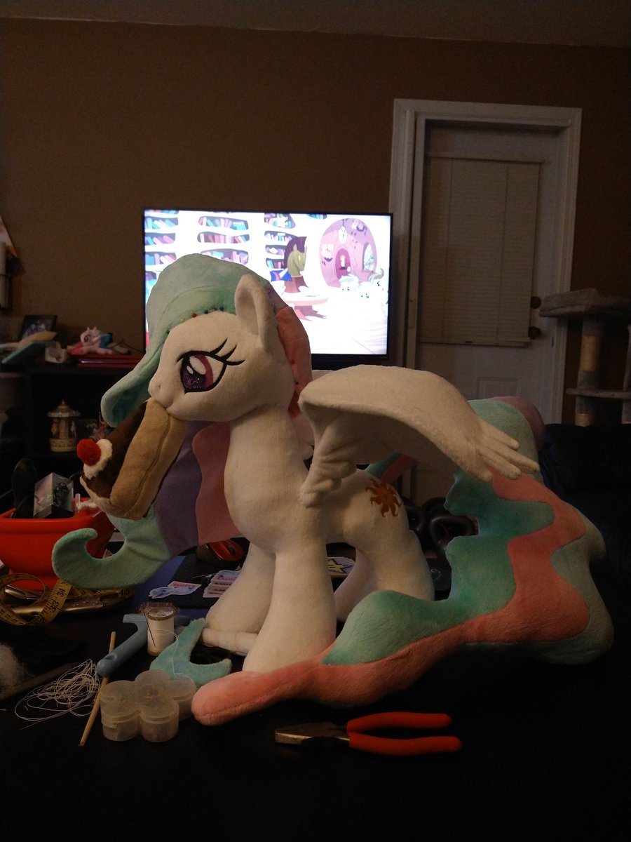 lumithekirin's tweet photo. Time for bed. Got a good amount of and sewing done on this chunky soup. 

Mane and horn left, and then to make her "magic". And then photoshoot and then for sale! #brony #celestia #mlpplush #mlpfim #cakebutt https://t.co/hGJLoSiXtu