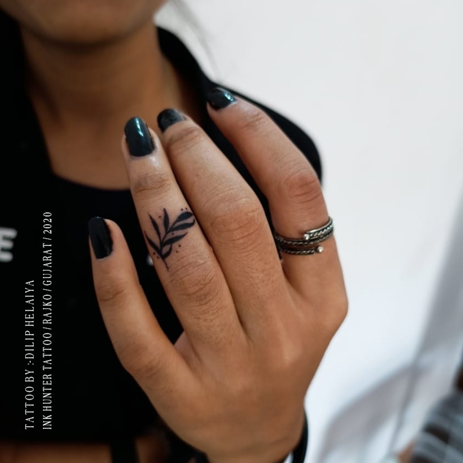 Female Finger Tattoos Words - Temu