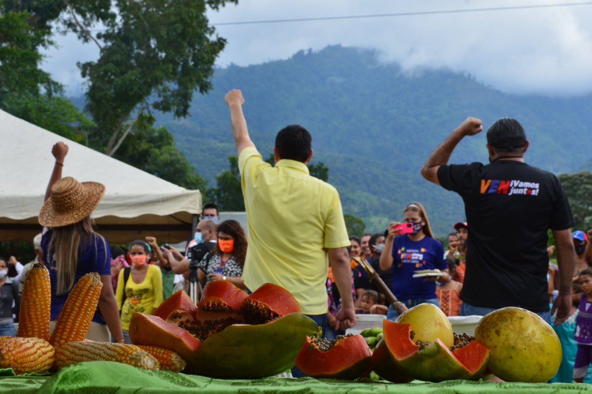 Mérida le aportó miles de soldados al Libertador Simón Bolívar en aquella épica Campaña Admirable, ahora aportemos millones de votos en esta histórica batalla electoral para salvar la Patria.

¡DIOS CON NOSOTROS!