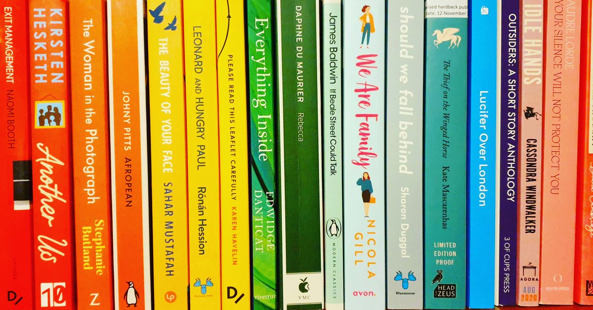 elspells13's tweet image. #sundaystack #bookstackchallenge #rainbowstack🌈🌈🌈
Instagram.com/ehawkes13