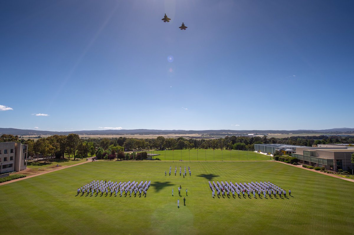 HugoMcMeekin's tweet photo. Feels like yesterday that I started at #ADFA. Made awesome mates and learned some pretty groovy stuff. Epic flyover @AusAirForce https://t.co/wNRaBk83IY