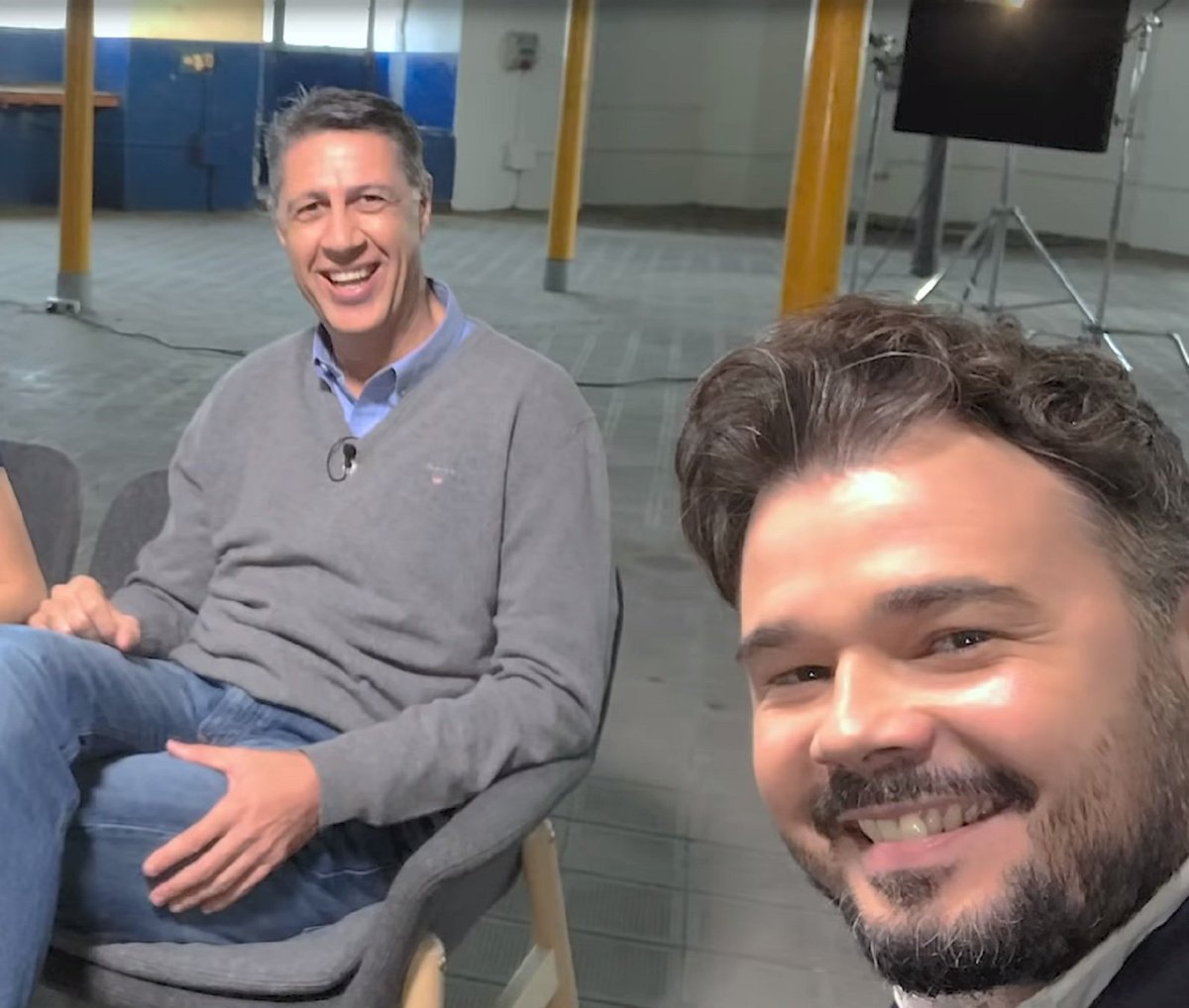 Amb aquesta polèmica, a més, ERC obre la porta a Junts per assenyalar totes les vegades que ERC ha normalitzat l'espanyolisme en general, els ultradretans en particular, i el discurs nacionalista espanyol en matèria de llengua (13)