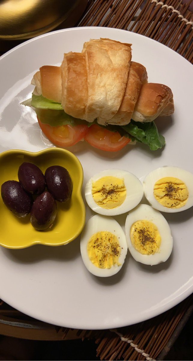 #صباح_الخير
#صباحيات 
#صباح_السعاده 
#رابطة_المتكممين
#وجبات_المتكممين 

إختيارك لنمط حياة صحي معناه إنك تهتم بنفسك وتقدرها وتحافظ عليها ، وهذا دليل قوي على الإتزان النفسي .. 
حب نفسك وخلك صحي 💪🏻🌤

وصباحكم كله خير يارب 🙏🏻🌸