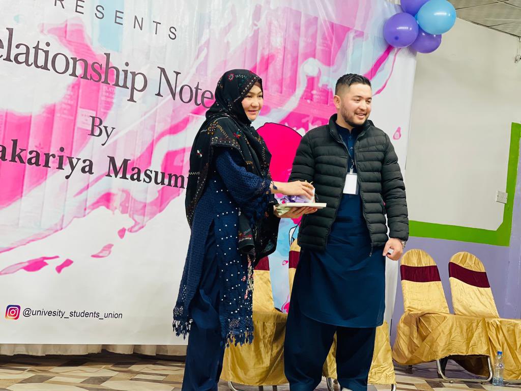 us_union's tweet photo. Our honourable guests are receiving their souvenirs from young talent Mr Zakaria Masumi
#USU_BLE2020
#relationshipnotes
#ZakariaMasumi https://t.co/v6ZIsaXeWZ