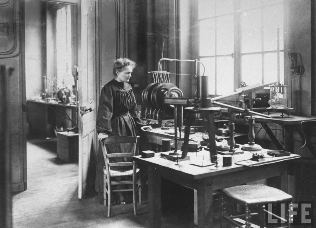 weird_sci's tweet photo. Only four people have ever won two Nobel Prizes. Marie Curie was the first, and also the only to win in two different fields of science. https://t.co/9c1ijljfLf