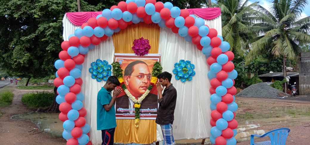 KathirVck's tweet photo. #திசம்பர் 6
#எங்களையெல்லாம்_மனிதர்களாக #தலைநிமிரச்_செய்த_எங்கள் #ஐயாவிற்கு_செம்மார்ந்த_வீரவணக்கம்.. https://t.co/3nzq5qrIHf