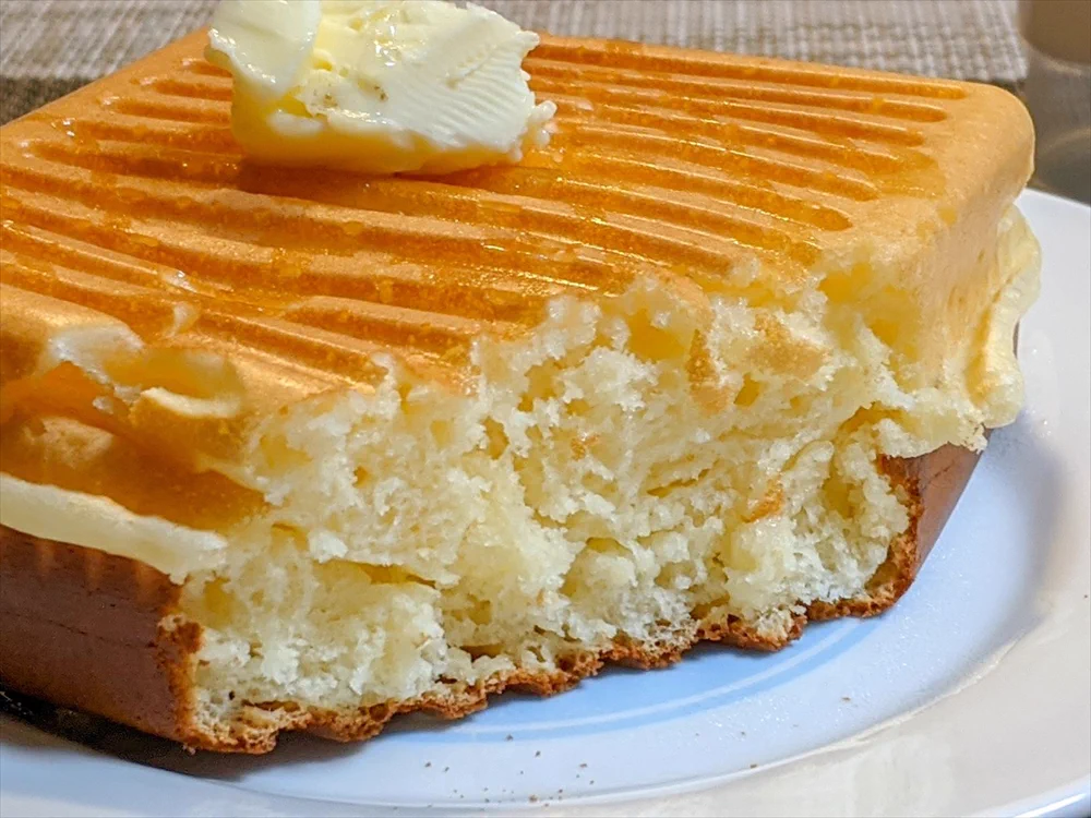 これは必見！ホットケーキをホットサンドメーカーで焼くのが天才すぎる‼