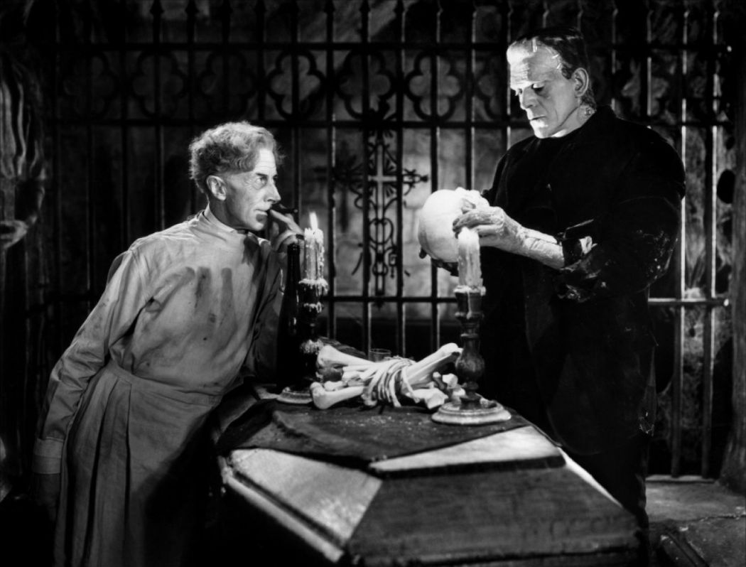 Sheesh! Super busy day at work. Glad to finally be home! Hoping you all had a great day/night
#NowWatching #TheBrideOfFrankenstein #universalmonsters #classichorrormovies 
#BorisKarloff 
#ElsaLanchester 
directed by #JamesWhale