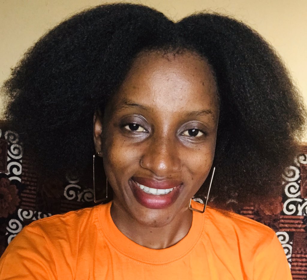 Amipilimini's tweet photo. Hello guys!!! Have a happy Sunday ♥️ #FulaHair #FulaWoman #ProudAfricanWoman #NaturalLady 👌🏾😘 https://t.co/hRRJNL7tcm