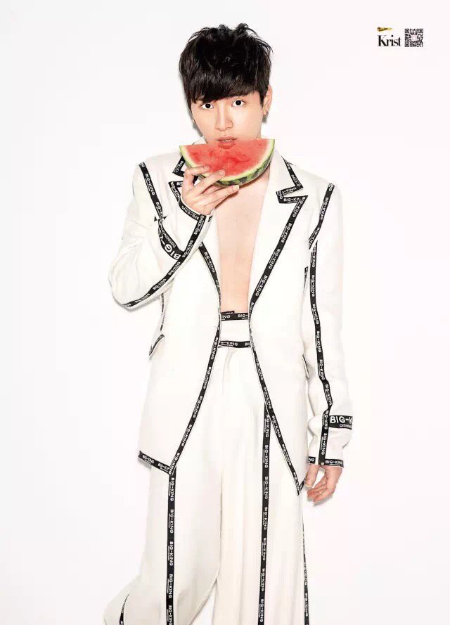 BETHELIGHT1018's tweet photo. #EasyMagazine ❷

P4また…🙈

#KristPerawat  #SingtoPrachaya   #peraya #คริสสิงโต #ทีมพีรญา  

©️Easy音乐世界 https://t.co/JPteVllmKZ
