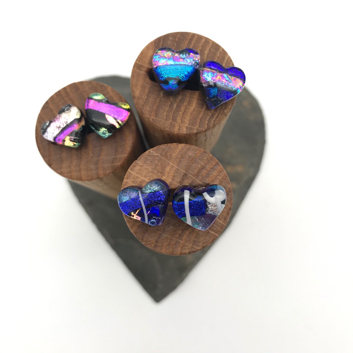 SparkletasticG's tweet photo. Earrings in wide choice of colours and styles available in my shop. They come in a gift box and make a perfect gift and can be sent direct. 

https://t.co/L6n1zlsnEA

#UKGiftAM #tbch #giftideas #earrings https://t.co/nyS9A9JBWM