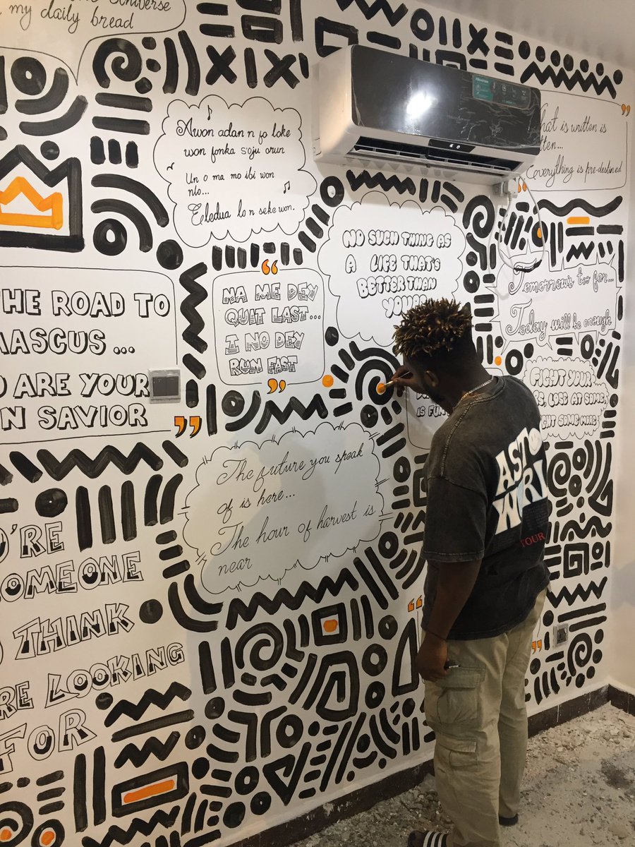 penieltheartist's tweet image. Twitter NG, I just need a quarter of the traction Enisa abi Eniola is getting. Support my art please 🥺😭

This is a mural project I traveled all the way from Lagos to Port Harcourt to bring to life.

A RT would be priceless! 🙏🏽🤲🏾

#sundayvibes