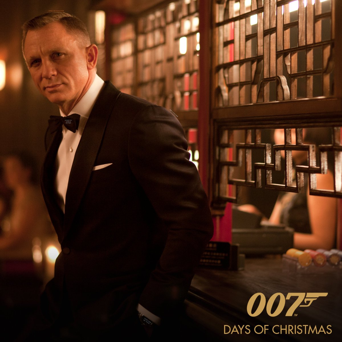 James Bond tweet media