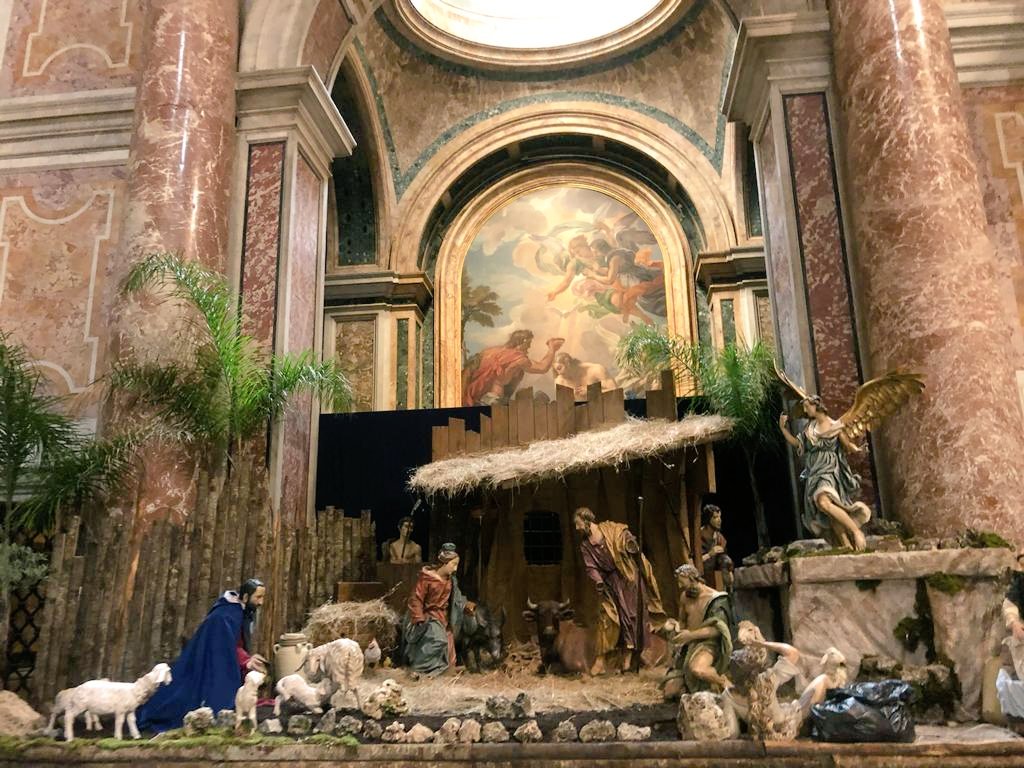 marco_svd's tweet photo. Kandang Natal 2020 di dalam Basilika Santo Petrus Vatikan. Persiapan menyambut kehadiranNya di tengah dunia yg tengah dilanda ketakutan, kecemasan dan putus asa. DIA Pembangkit harapan baru.. Selamat hari Minggu ke-2 Advent https://t.co/sRji2KKfHl